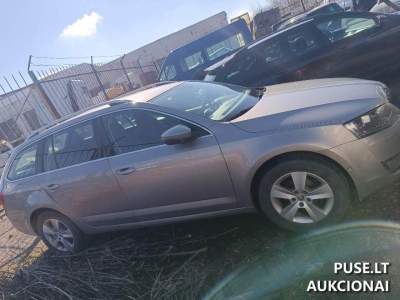 2016 m. SKODA OCTAVIA geltonos spalvos automobilis pradinė kaina 5571 EUR