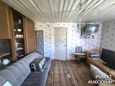 Pigūs buto 1/1 dalies pardavimas aukcione Leitgirių k. Šilutės r. nuo 2000 EUR