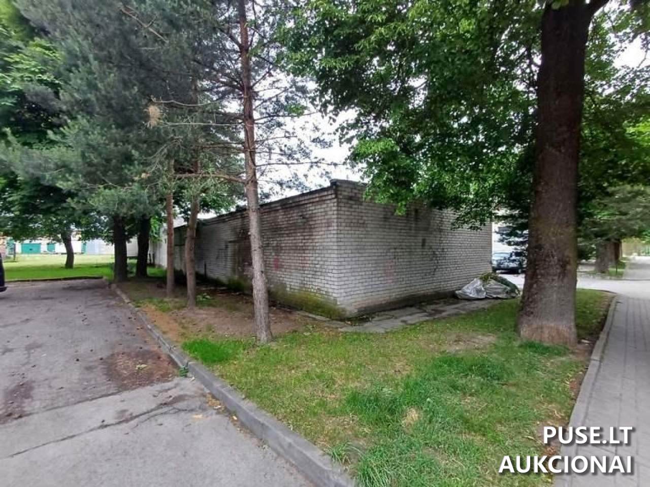 Garažo boksas Nr.2 Patalpos/Butai Kaštonų g. 4, 82152 Radviliškis, Lithuania 1
