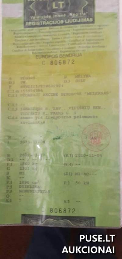 Lengvasis automobilis VW Golf 2002 m. aukcionas pradinė kaina 1020 EUR