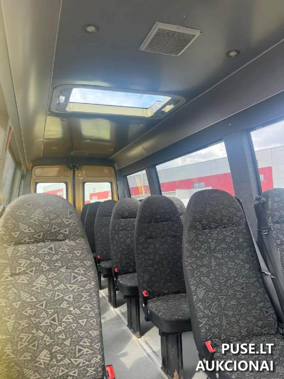 M2-CWM klasės autobusas IVECO DAILY Keleivinis automobilis 5