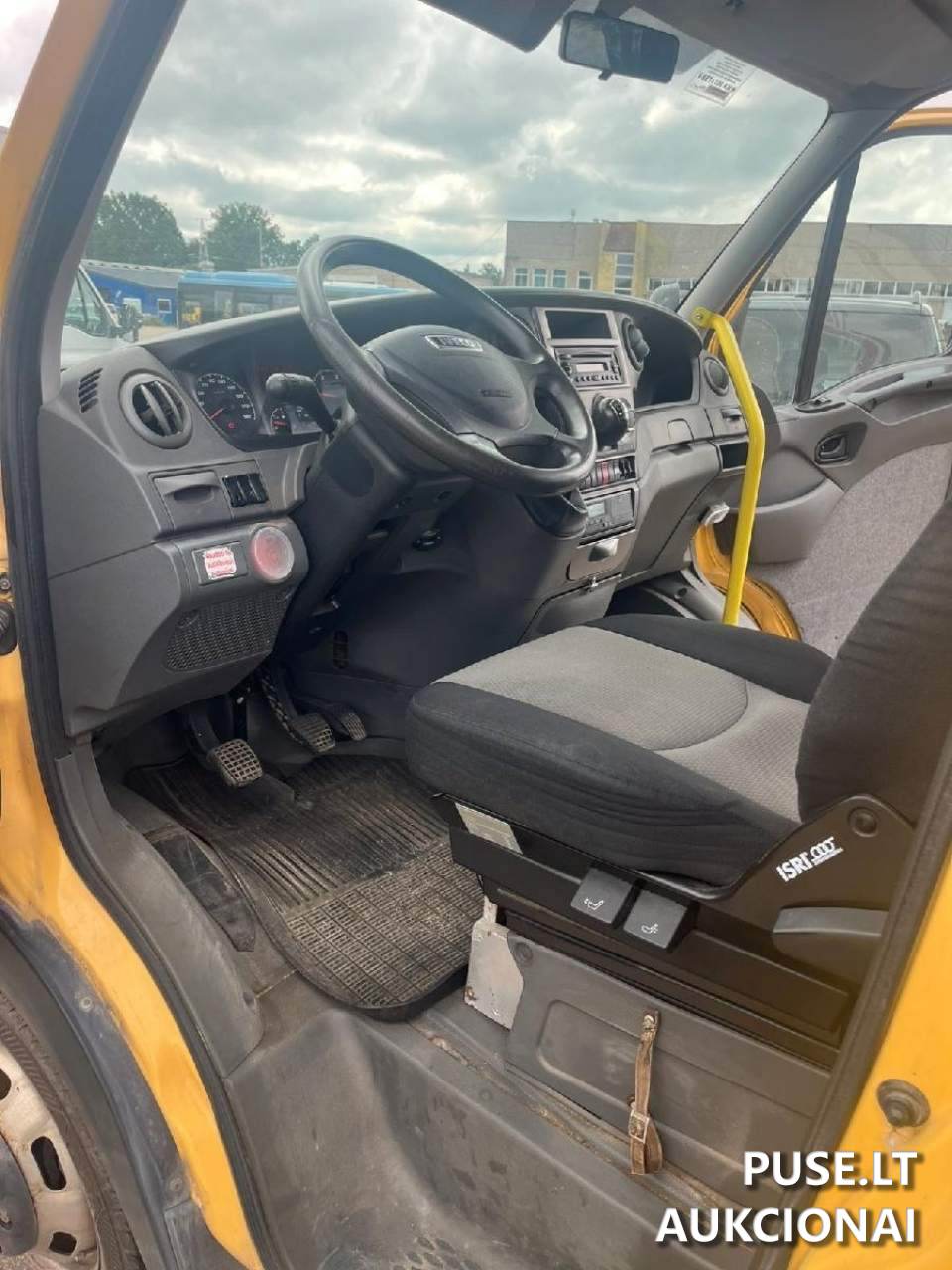 M2-CWM klasės autobusas IVECO DAILY Keleivinis automobilis 8