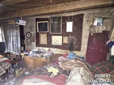 Dalys gyvenamojo namo ir žemės sklype Klaipėdos r. Veiviržėnuose, Mokyklos g. 11, 3600 EUR pradinė kaina