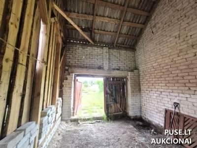 1/2 Ūkinio pastato dalis Klaipėdos r., Priekulėje, Parko g. 4A, 1990 EUR