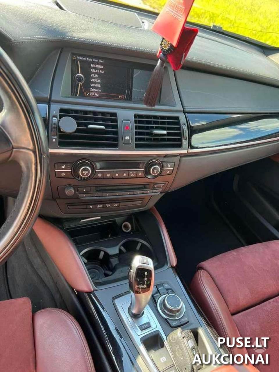 BMW X6 xDrive50i Keleivinis automobilis 15