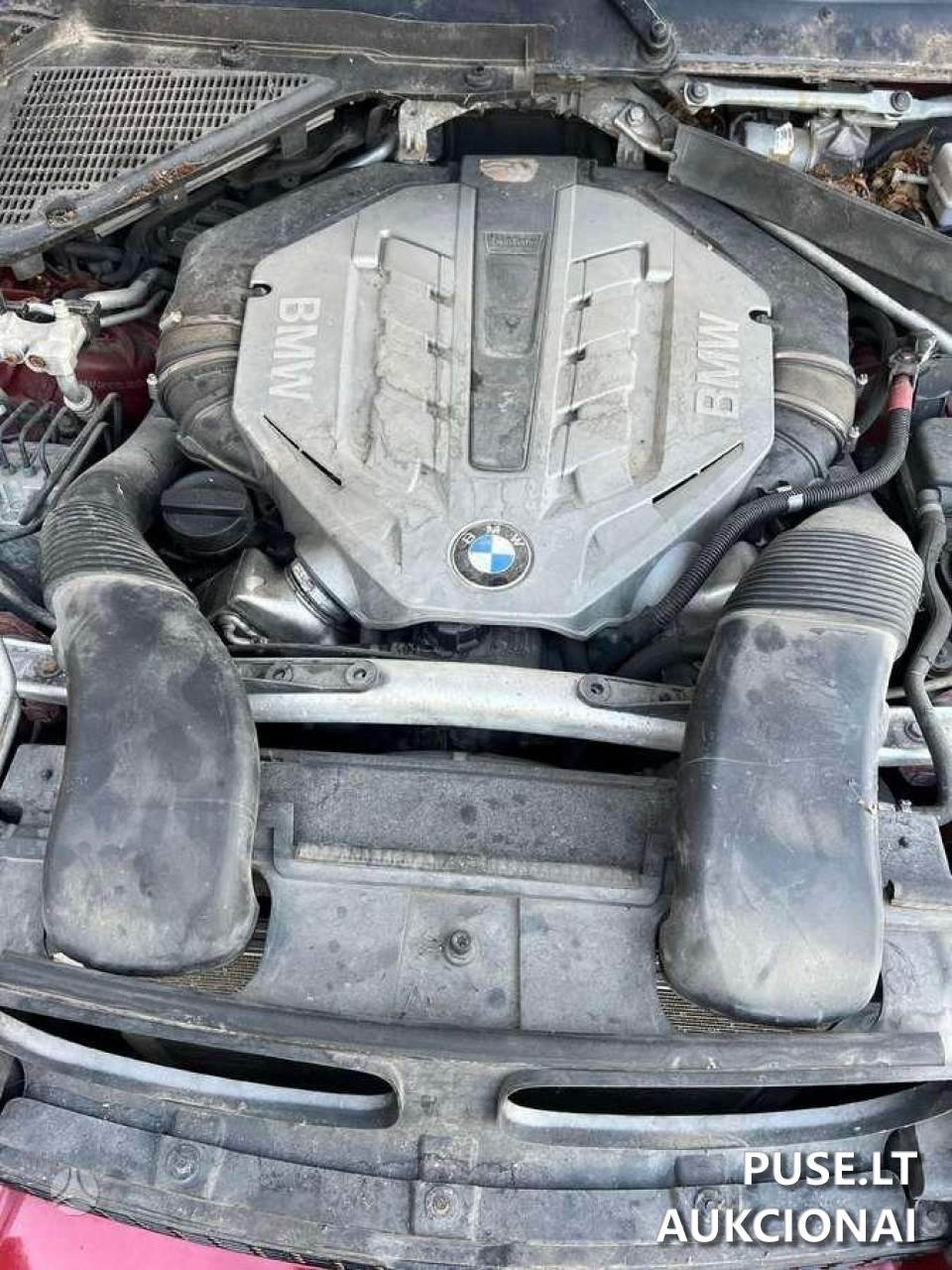 BMW X6 xDrive50i Keleivinis automobilis 16