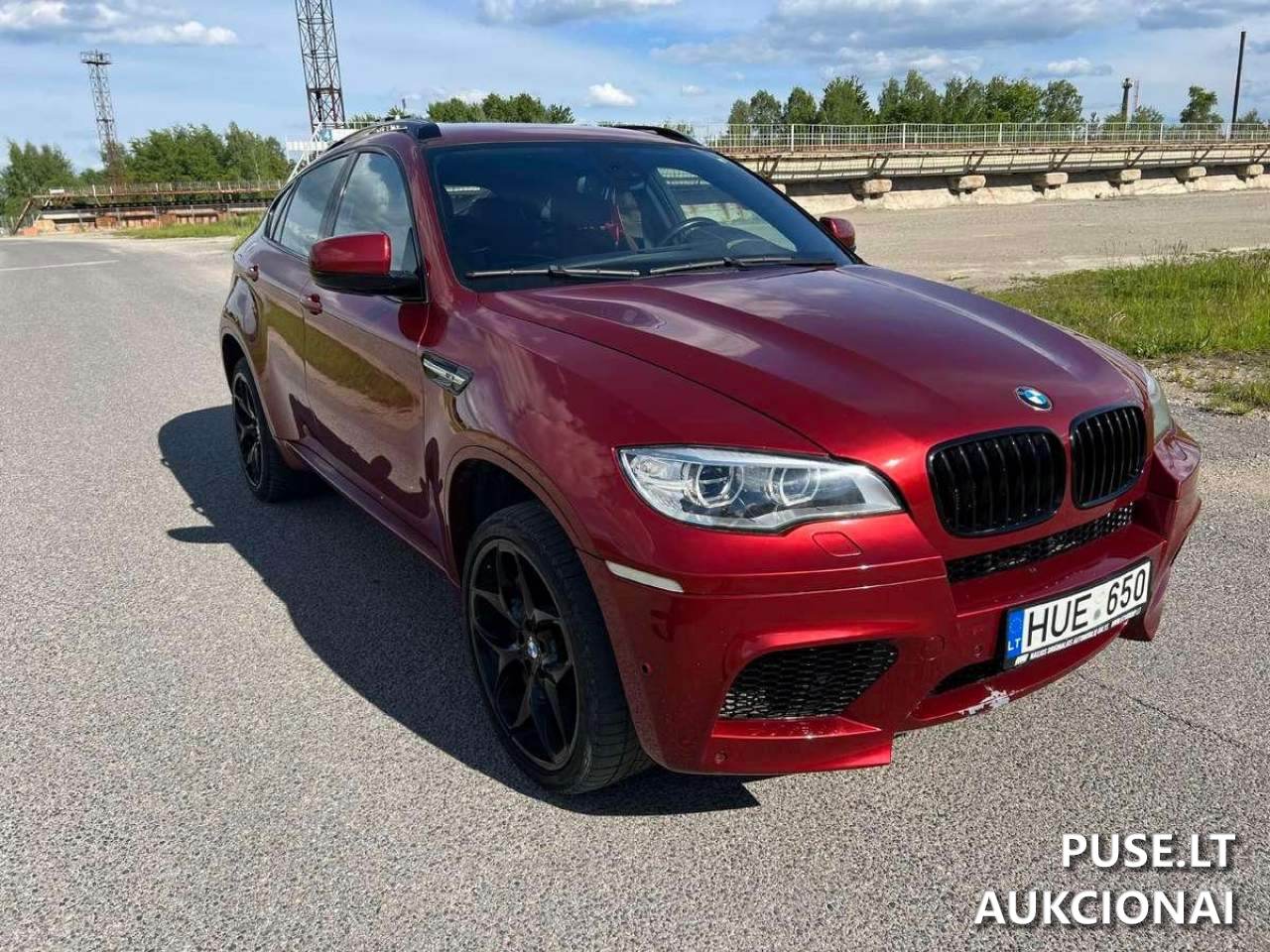 BMW X6 xDrive50i Keleivinis automobilis 18