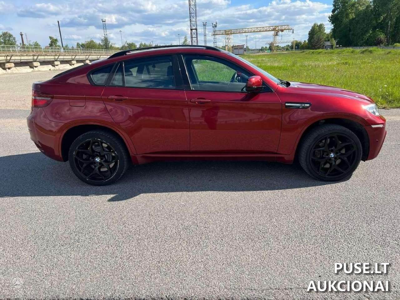 BMW X6 xDrive50i Keleivinis automobilis 20