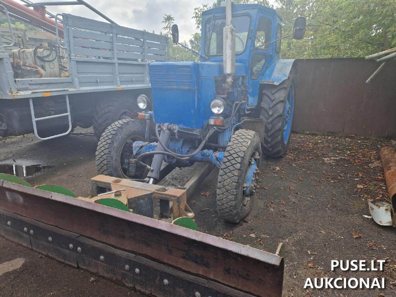 Traktorius T40 AM ir sniego valytuvas Nenurodyta 2