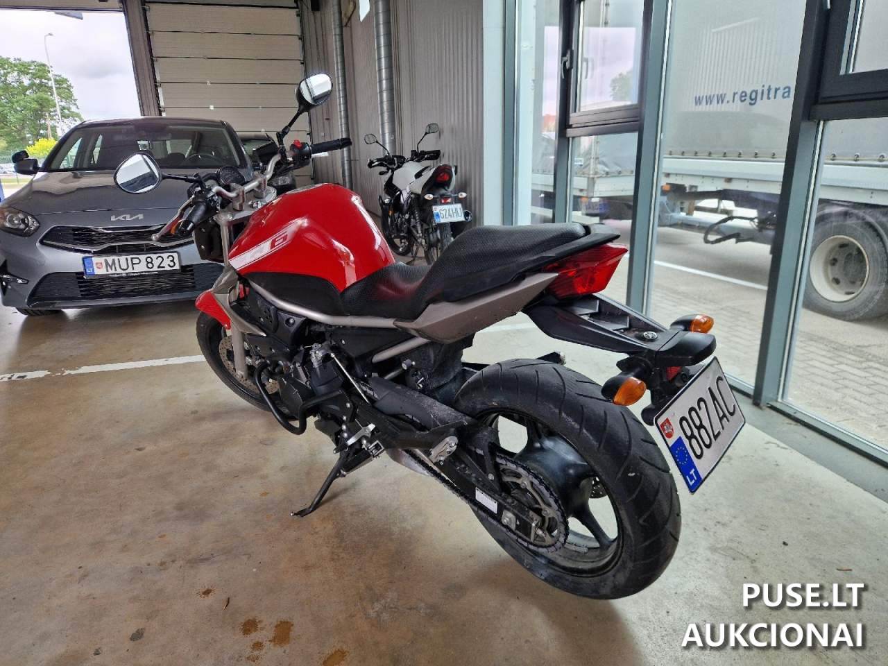 Yamaha XJ6, 2010 m., 882AC Motociklas 2