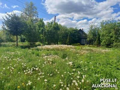 Gyvenamasis namas su 0.1882 ha sklypu Kelmės rajone, Vidsodyje, pradinė kaina 763 EUR