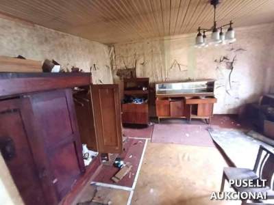 Parduodamas butas Šiaulių rajone, Žarėnų kaime, 55 kv.m. plotas, pradinė kaina 203 EUR