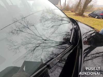 Parduodamas keleivinis automobilis VW TOURAN 1000 EUR vykstančiame aukcione