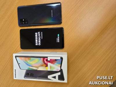 Daug mobiliojo ryšio įrangos ir SAMSUNGAI aukcionas Vilniuje, pradinė kaina 2363 EUR