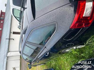 Lengvasis automobilis Skoda Octavia 2014 m. aukcione nuo 5500 EUR