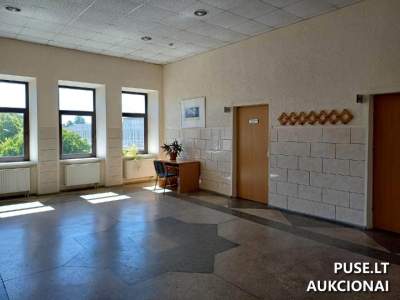 Administracinis pastatas Radviliškyje, Laisvės al. 17, 155000 EUR - Parduodamas aukcione