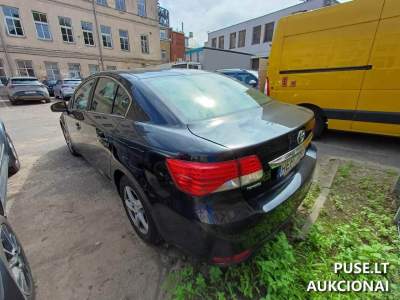 Parduodama Toyota Avensis 2014m. 112kW juoda automobilis aukcione 4400 EUR