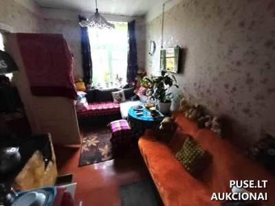 Butas Pasvalio r. sav., Kraštuose, Gamyklos g. 7 su priklausančiu žemės sklypu, pradinė kaina 406 EUR