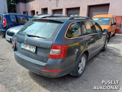 Lengvasis automobilis Škoda Octavia 2014 m. parduodamas aukcione nuo 3070 EUR