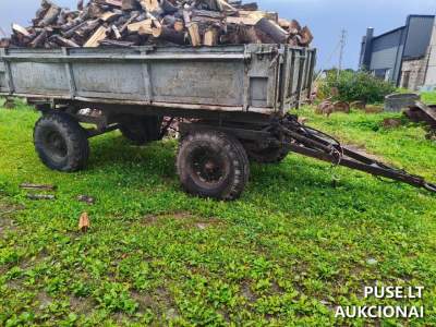 Traktorinė priekaba 2PTS-4 aukcione Kretingos rajone pradinė kaina 1000 EUR