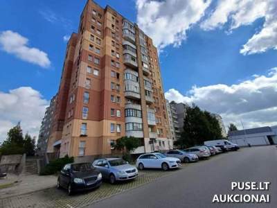 Mažos patalpos Kaune, Šarkuvos g. 2-1B, 7680 EUR pradinė kaina, dalinės nuosavybės aukcionas