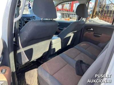 Panevėžyje parduodamas VW Amarok (2014) - pradinė kaina 8 250 EUR