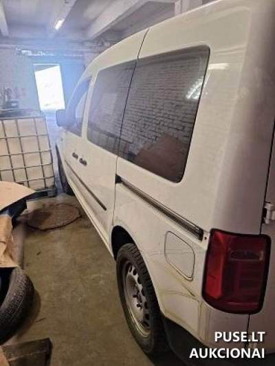 VW Caddy Vilniuje (Birželio 23-iosios g. 16) – policijos aukcionas nuo 3710 EUR