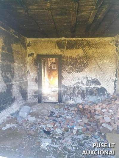 Butas Vilniuje (Radviliškio g. 14) po gaisro – pradinė kaina 38 214 EUR