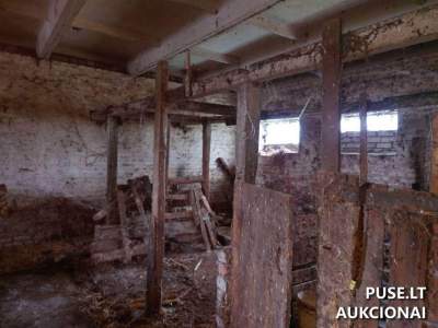 Ferma Miliškiuose (Šakių r.) – pradinė kaina 8 375 EUR, 177 m²