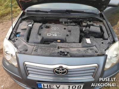 Toyota Avensis Vilniuje - 2004 m., dyzelinas, pradinė kaina 100 EUR