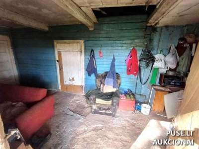 Parduodama 1/2 gyvenamojo namo dalis Ivoškių kaime, Joniškio r. – pradinė kaina 500 EUR