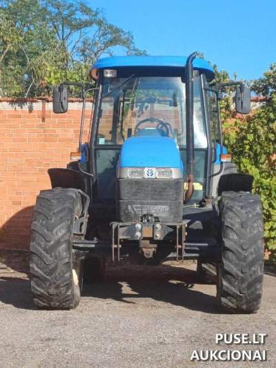 Traktorius New Holland TD95D Klaipėdoje (Ryšininkų g. 11) – pradinė kaina 15 000 EUR