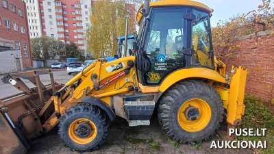 Ratinis ekskavatorius JCB 3CX Klaipėdoje, Ryšininkų g. 11 – pradinė kaina 18 000 EUR