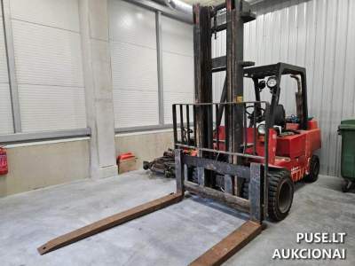 Klaipėdoje parduodamas ratinis šakinis krautuvas Balkancar Rekord — kaina 4900 EUR