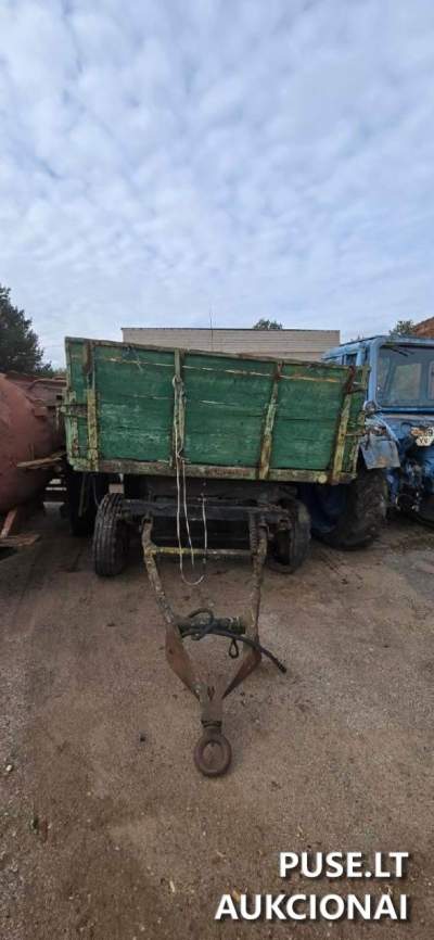 Traktorinė priekaba Vilniuje (Valčiūnų k., Draugystės g. 21) - pradinė kaina 330 EUR