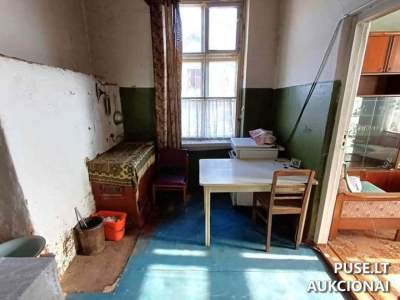 Butas Vilkyškiuose, Johaneso Bobrovskio g. 26 - pradinė kaina 302 EUR