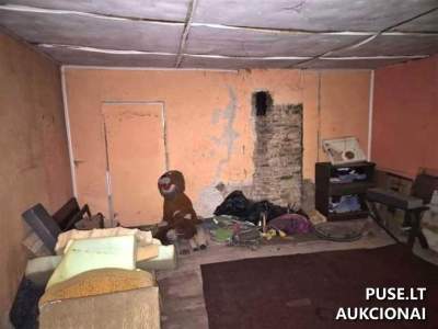 Butas Menklaukiuose (Šilutės r.), Vaitkaičių g. 1-2 - aukcione nuo 738 EUR