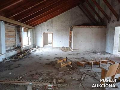 Parduotuvė Kalvarijų sav. Klevų g. 53 – 63/100 dalis, pradinė kaina 2 415 EUR