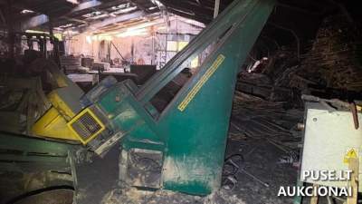 Kaladėlių pjaustymo staklės Plungėje – pradinė kaina 3 200 EUR | Mašinos ir įrengimai aukcionas