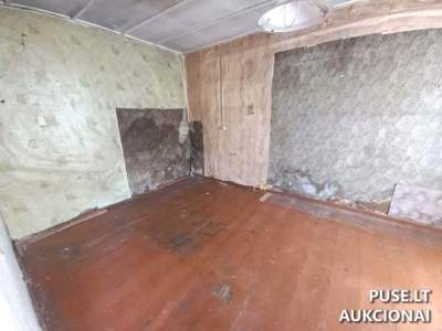 Telšiuose, Plytinės g. 3 — butas 29 m², pradinė kaina 360 EUR (aukcionas 2025-11-26)