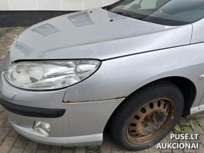 Lengvasis automobilis Peugeot 407 Vilniuje — pradinė kaina 140 EUR