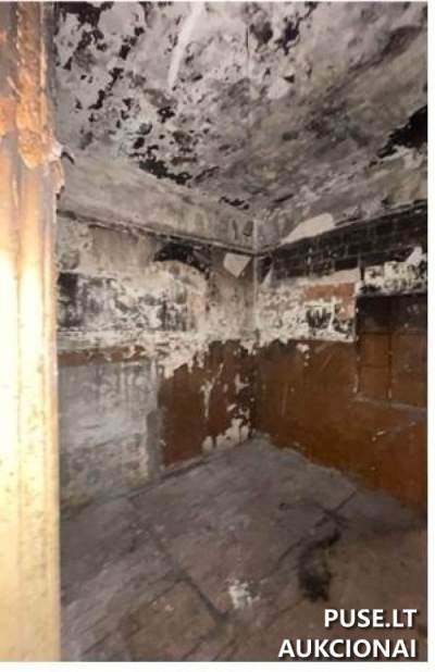 Butas Kaune, A. Mackevičiaus g. 106 - 26/100 dalis, pradinė kaina 8 000 EUR, po gaisro, remontui