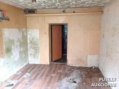 Mažas 15.98 kv.m butas Marijampolėje, Draugystės g. 13, pradinė kaina 2728 EUR