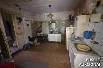 3/4 dalies gyvenamojo namo aukcionas Vilniuje, Liepkalnio g. 28A, pradinė kaina 105000 EUR