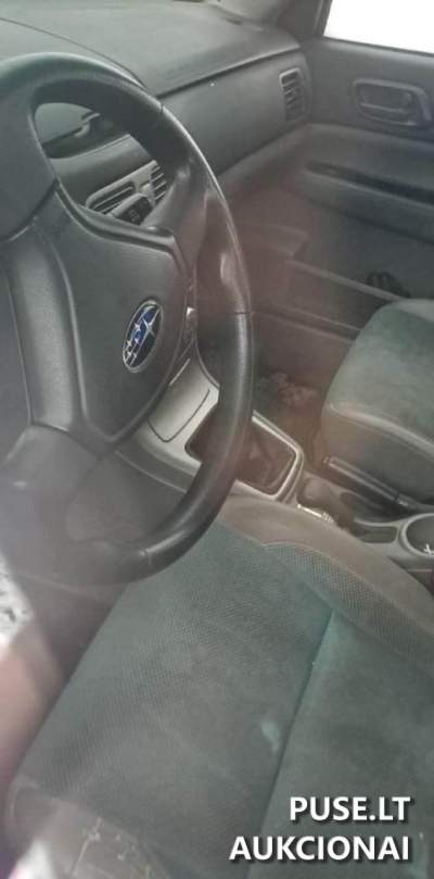 SUBARU FORESTER 2006 m. automobilis aukcione pradine kaina 600 EUR