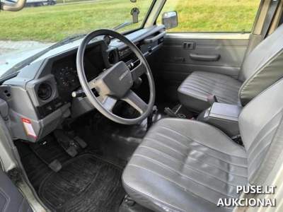 Lengvasis automobilis Toyota Land Cruiser 1995 m. dyzelinas aukcione 6100 EUR