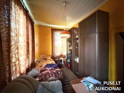 Parduodamas 32.55 kv.m butas Pasvalyje Nepriklausomybės g. 63, pradinė kaina 5440 EUR