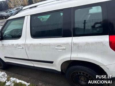 Parduodamas automobilis Škoda Yeti 2015 m. pradinė kaina 1250 EUR kitame aukcione