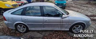 Parduodamas lengvasis automobilis Opel Vectra 2001m. dyzelinas Pakruojo rajone pradinė kaina 200 EUR