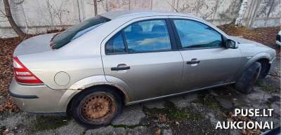 Parduodamas nevažiuojantis lengvasis automobilis Ford Mondeo 2006 m. Pakruojo rajone, pradinė kaina 70 EUR